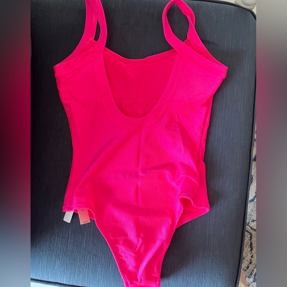 *NWT, Never Worn* Aerie Cheeky One-Piece Swimsuit, Size SMALL - Picture 2 of 5